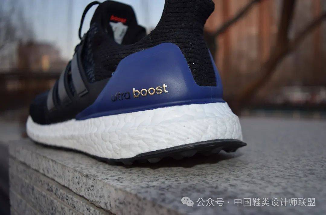 场的质量与科技竞争球王会网页版跑鞋市(图8)