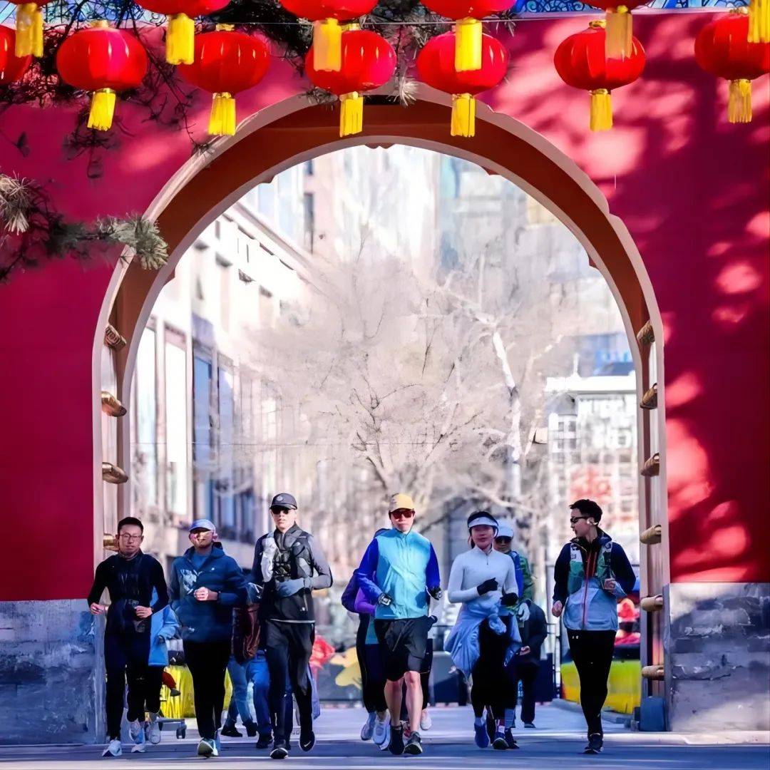 场的质量与科技竞争球王会网页版跑鞋市(图11)
